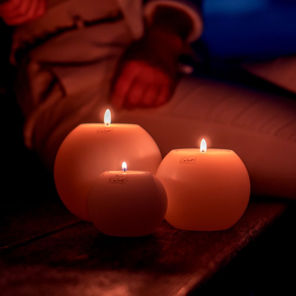 Qult Farluce Moon - Teelichthalter in Kerzenform - Ø 8 cm - 4er Set